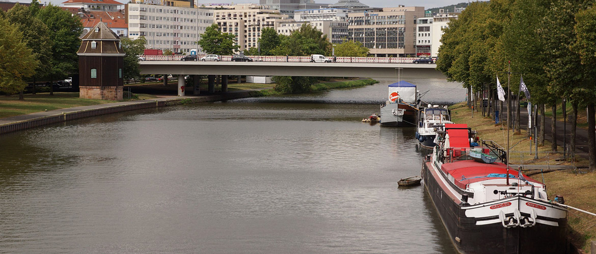 Haushaltsauflösungen in Saarbrücken und Saarland - 0681 761 806 58 Haushaltsauflösung und Entrümpelungen in Saarbrücken. Jetzt anrufen in Saarbrücken 0681 / 761 806 58